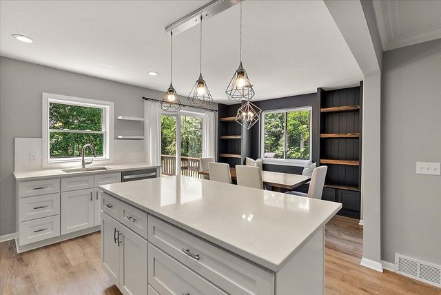 15004 Riley Street, Holland, MI 49424