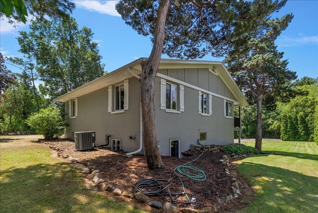 15004 Riley Street, Holland, MI 49424