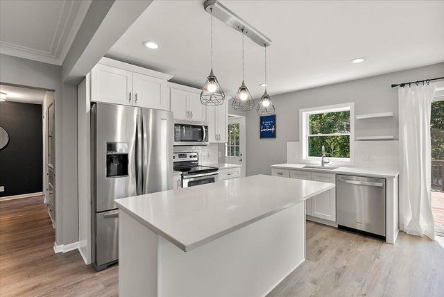 15004 Riley Street, Holland, MI 49424