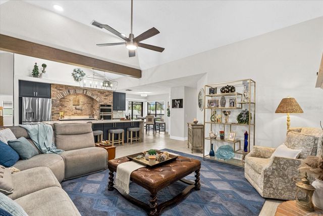 8806 CROSSWOOD COURT, Riverview, FL 33578