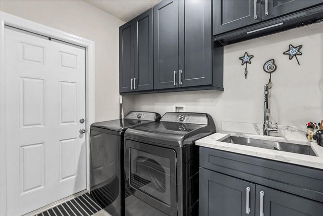 8806 CROSSWOOD COURT, Riverview, FL 33578
