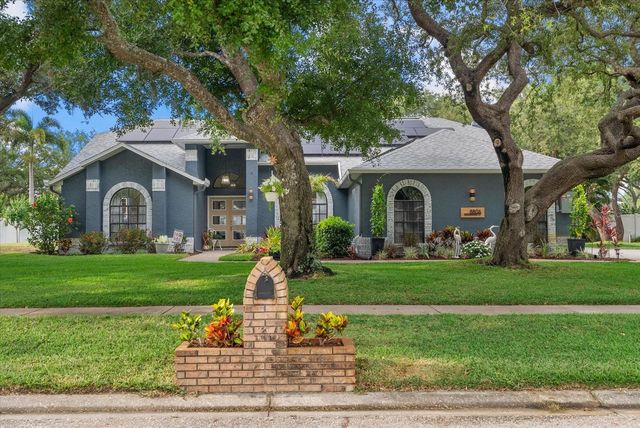 8806 CROSSWOOD COURT, Riverview, FL 33578