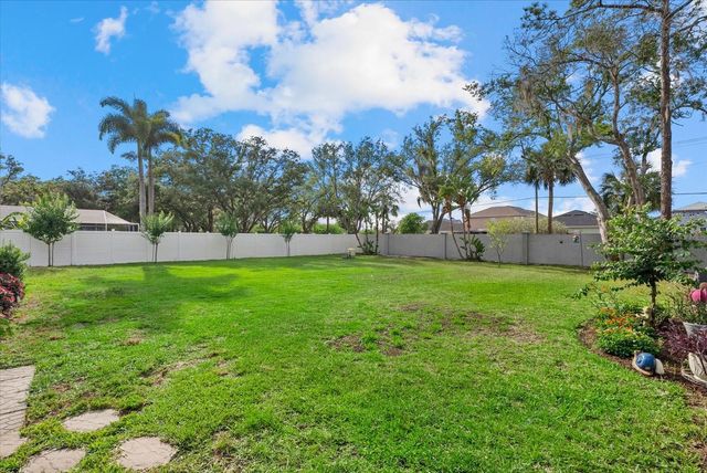 8806 CROSSWOOD COURT, Riverview, FL 33578