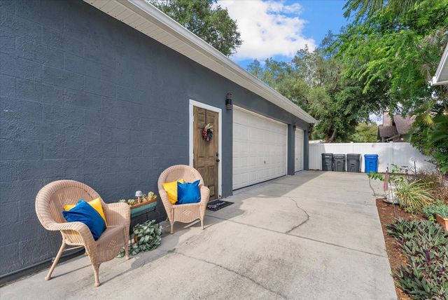 8806 CROSSWOOD COURT, Riverview, FL 33578
