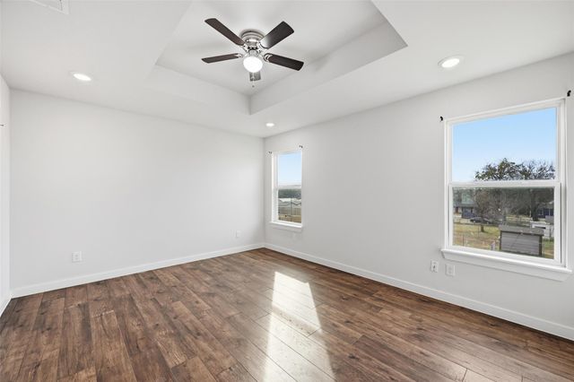 1109 Pollard Street, Greenville, TX 75401