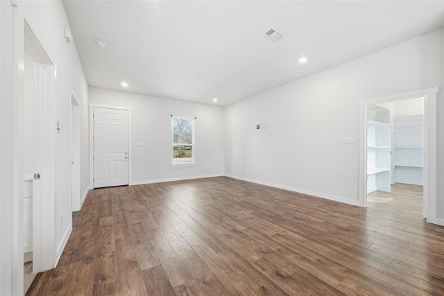 1109 Pollard Street, Greenville, TX 75401