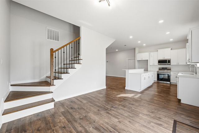 1109 Pollard Street, Greenville, TX 75401