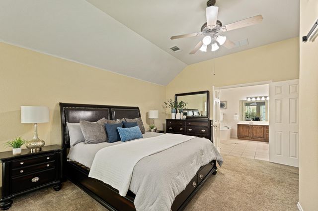 1870 Paradise Ridge DR, Round Rock, TX 78665