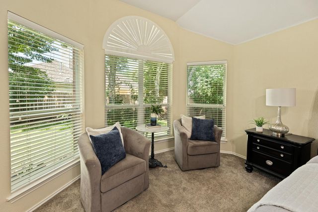 1870 Paradise Ridge DR, Round Rock, TX 78665