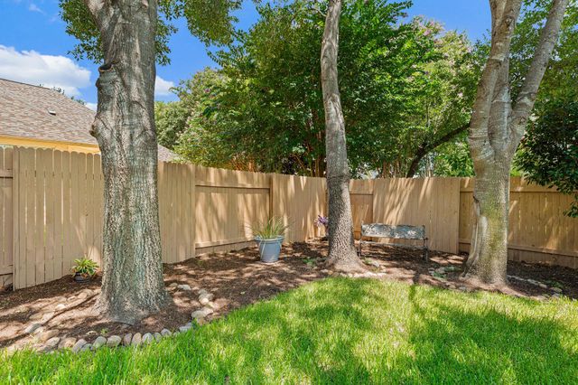 1870 Paradise Ridge DR, Round Rock, TX 78665