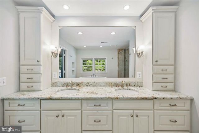 12302 UPPER WYNNEWOOD, Oak Hill, VA 20171