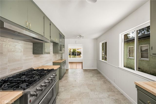 7137 Olive Ave, Long Beach, CA 90805