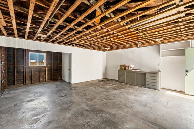 7137 Olive Ave, Long Beach, CA 90805