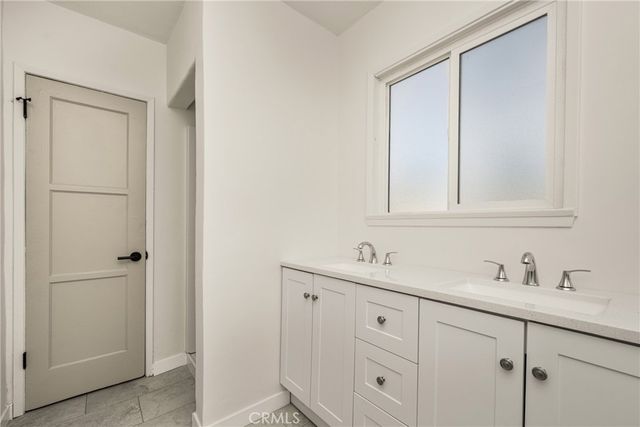 7137 Olive Ave, Long Beach, CA 90805