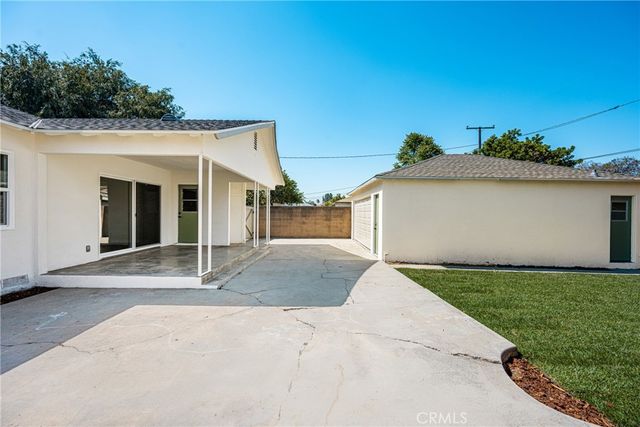 7137 Olive Ave, Long Beach, CA 90805