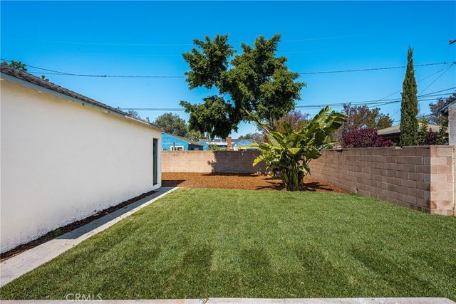 7137 Olive Ave, Long Beach, CA 90805