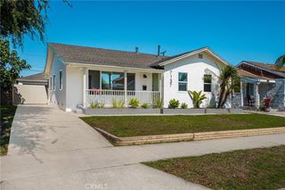 7137 Olive Ave, Long Beach, CA 90805