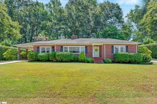 70 Lake Forest Drive, Greenville, SC 29609