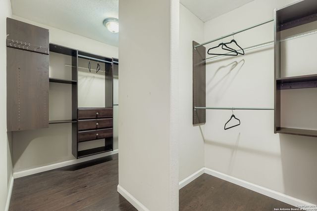 9322 Valley Ridge, San Antonio, TX 78250