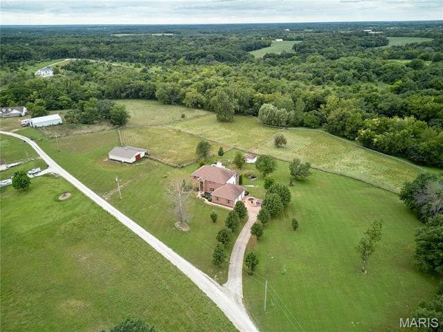 51 Fox Hollow Lane, Eolia, MO 63344