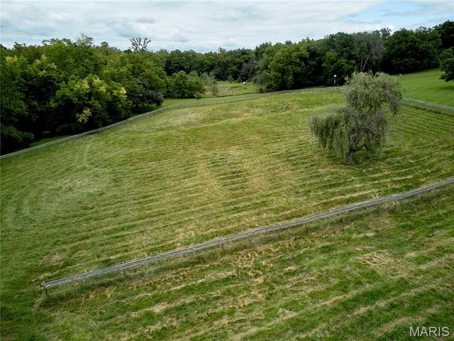 51 Fox Hollow Lane, Eolia, MO 63344