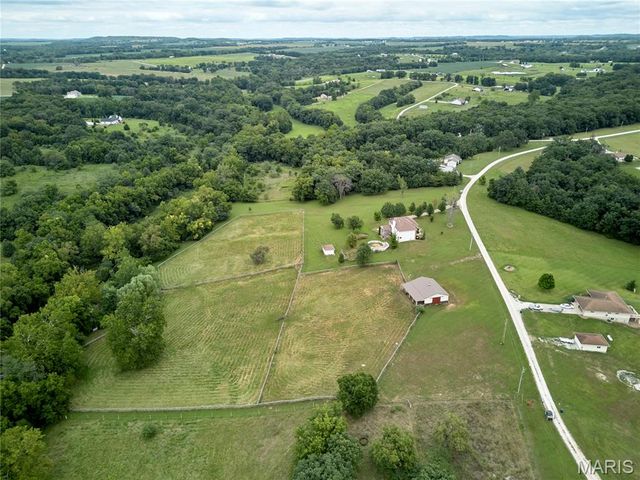 51 Fox Hollow Lane, Eolia, MO 63344