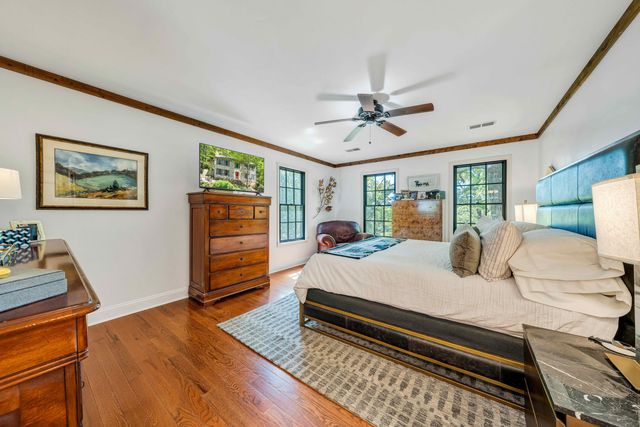 301 Coventry LN, Roanoke, VA 24014