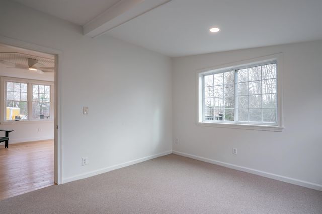 94 Lakeshore Drive, Northwood, NH 03261