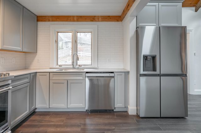 94 Lakeshore Drive, Northwood, NH 03261