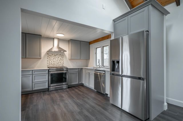 94 Lakeshore Drive, Northwood, NH 03261