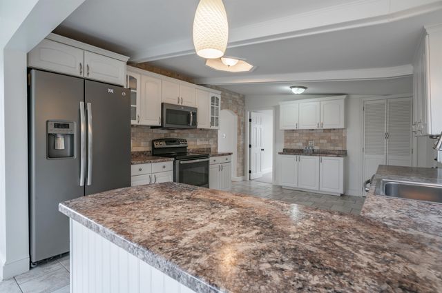 94 Lakeshore Drive, Northwood, NH 03261