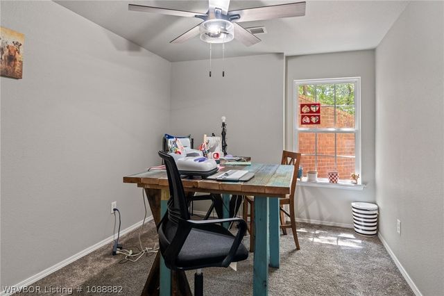 1136 Stonebridge Drive, Greenwood, AR 72936