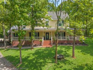 1136 Stonebridge Drive, Greenwood, AR 72936