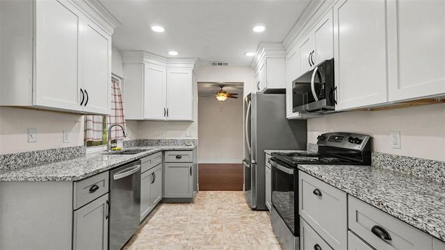 2434 W GARDENIA DRIVE, Citrus Springs, FL 34434