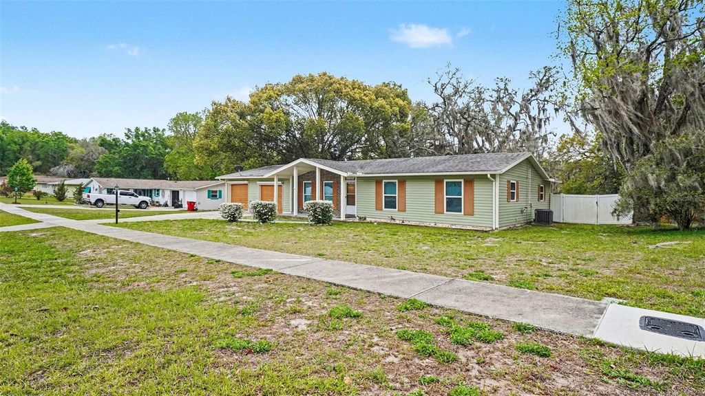 2434 W GARDENIA DRIVE, Citrus Springs, FL 34434