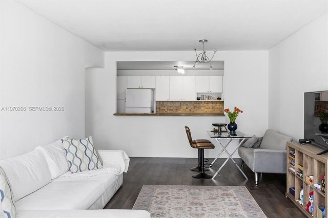 19390 Collins Ave 120, Sunny Isles Beach, FL 33160