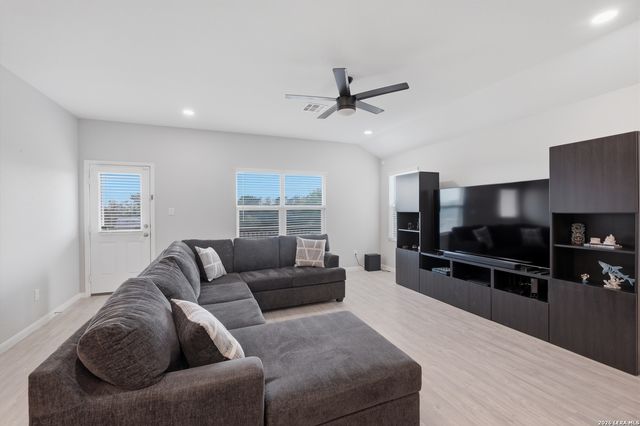 31589 Untrodden, Bulverde, TX 78163