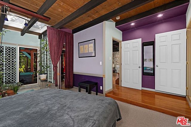 13522 Delano Street, Van Nuys, CA 91401