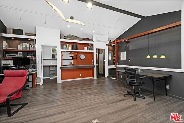 13522 Delano Street, Van Nuys, CA 91401