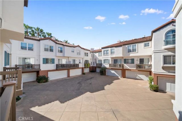 2894 Player Ln, Tustin, CA 92782