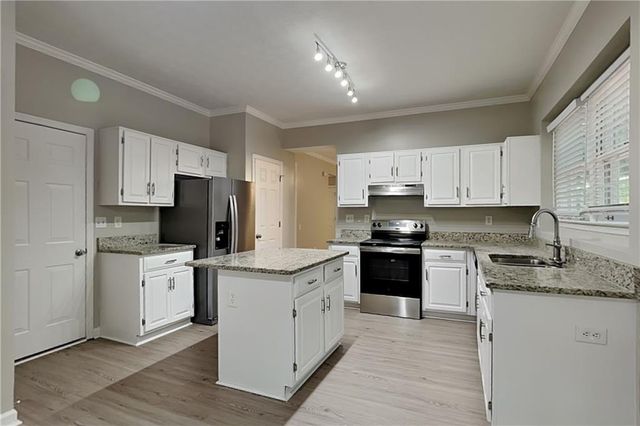 10035 Feather Sound Court, Alpharetta, GA 30022