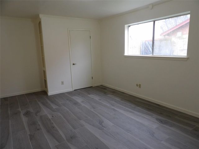 401 Strey Court, Deer Park, TX 77536