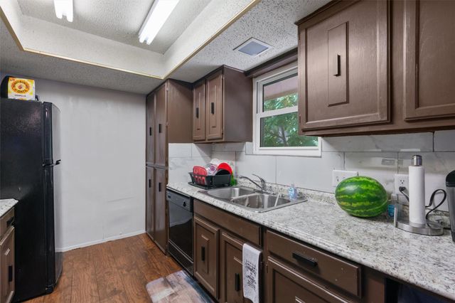 5806 Whitebrook DR, Austin, TX 78724