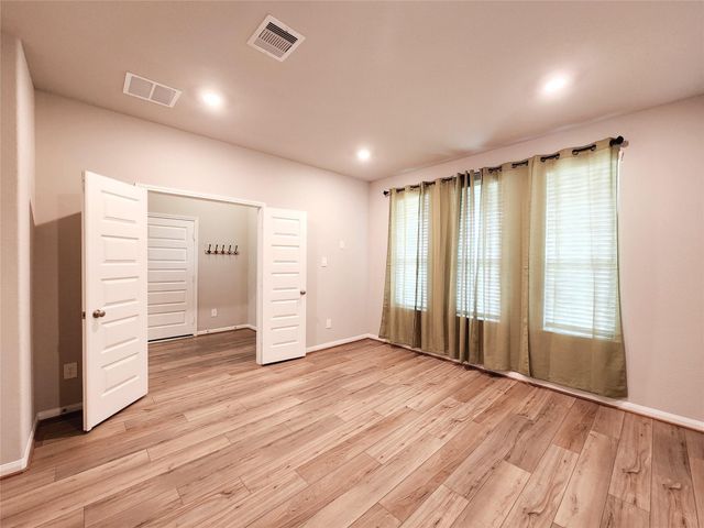 10714 Cliffs View Dr Drive, Rosharon, TX 77583