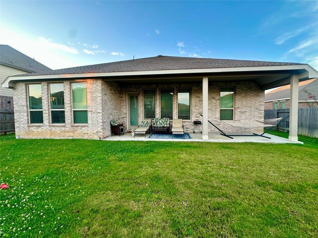 29014 Red Loop Drive, New Caney, TX 77357