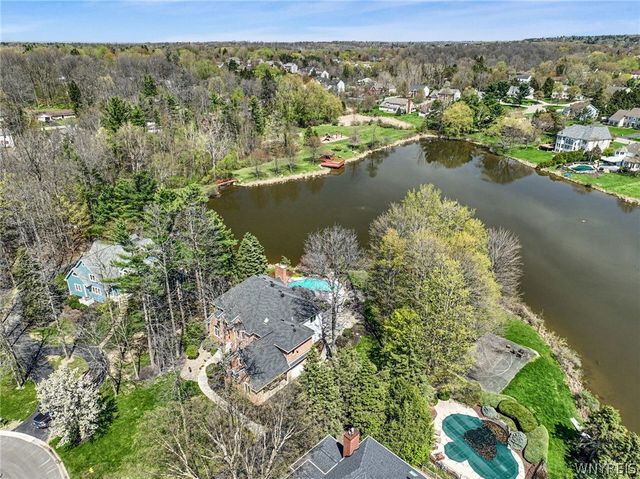 36 Lakeridge Drive, Orchard Park, NY 14127