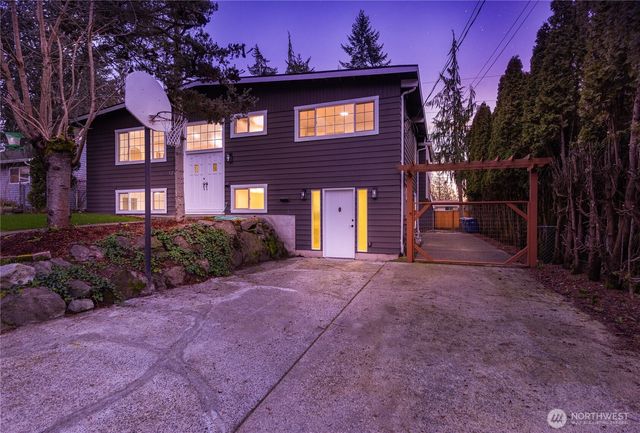 12611 SE 160th Street, Renton, WA 98058