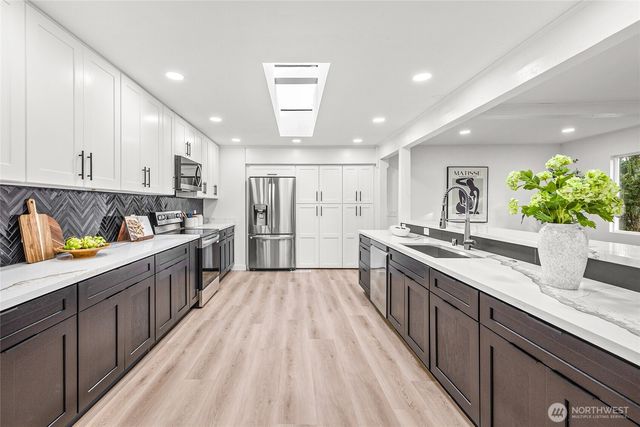 12611 SE 160th Street, Renton, WA 98058