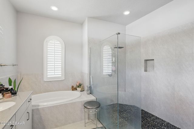 2454 Hyatt Creek Lane, Port Orange, FL 32128
