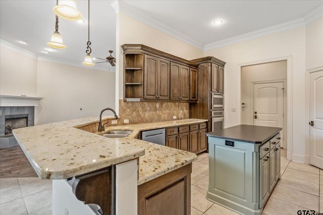 6522 Emory Ct, Tyler, TX 75703